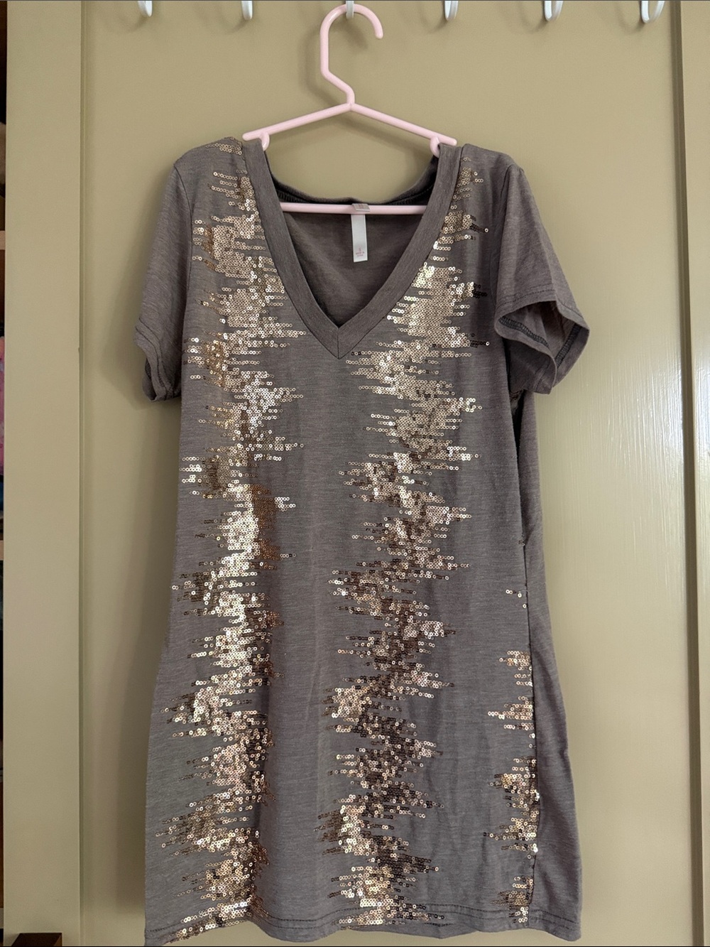 Xhilaration Taupe Short Sleeve V-Neck Dress with Gold Sequins
